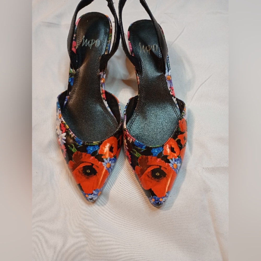 Impo closed toe sling back heels floral size6 1/2m